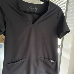 FIGS Casma Three-Pocket Scrub Top